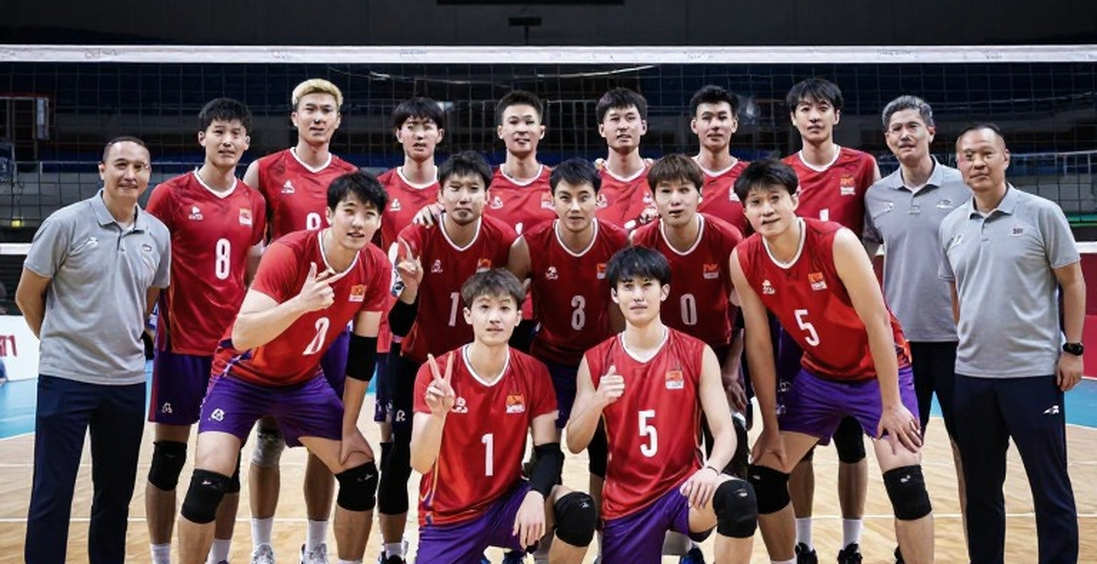 Nebraska giữ ngôi số 1 trong bảng xếp hạng Top 16 đầu tiên của NCAA 2026: Bảng điểm che giấu tín hiệu lịch thi đấu